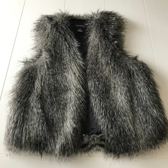 Club Monaco: Faux Fur Vest - Picture 2 of 5
